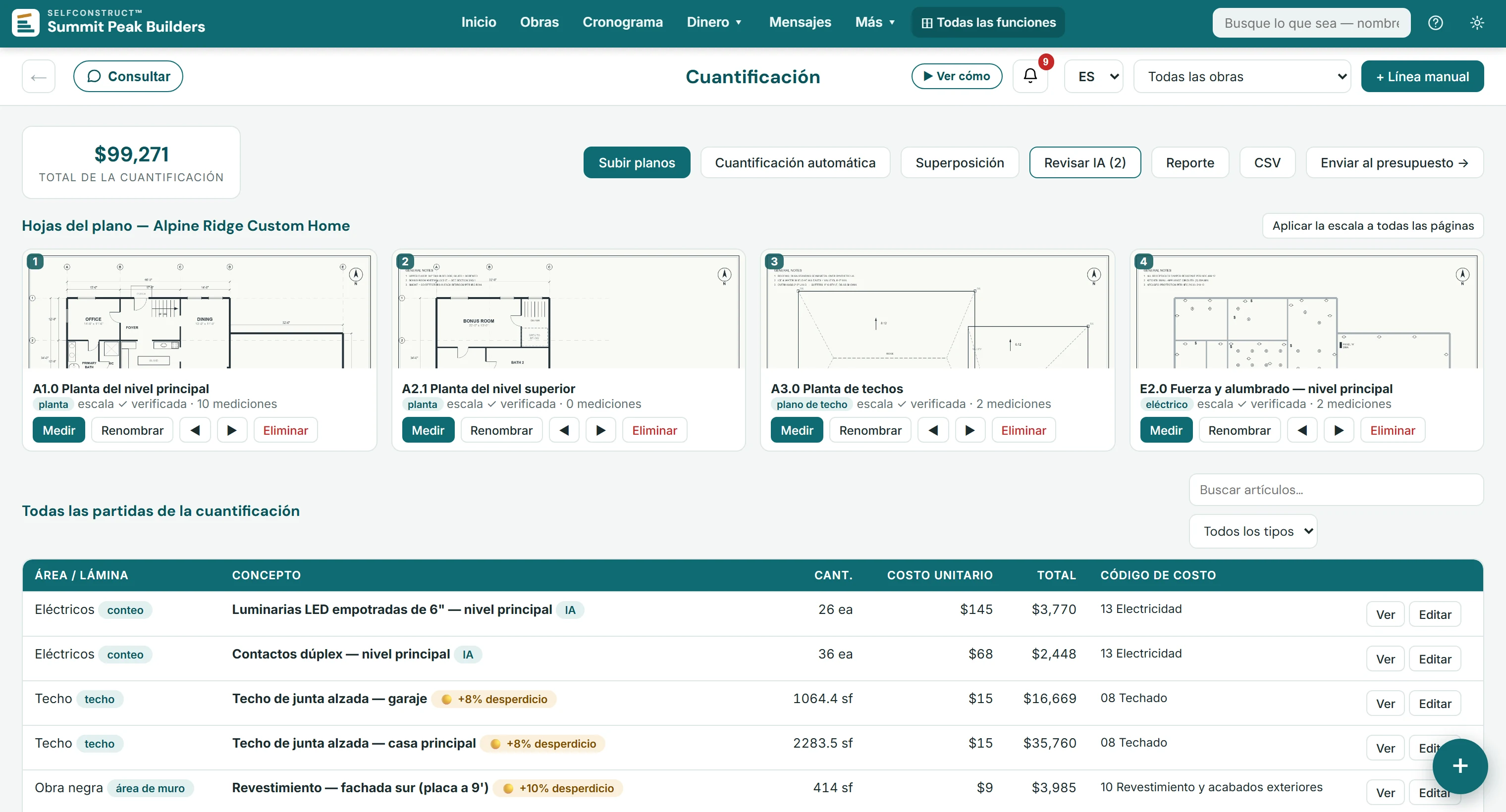 Cuantificación sobre el juego de planos de Alpine Ridge Custom Home de la empresa demo: cuatro hojas con la escala verificada y sus mediciones, un total de $99,271, y partidas con cantidad por costo unitario, cada una con su código de costo — luminarias y contactos contados por pieza, techo de junta alzada medido en pies cuadrados con su factor de desperdicio